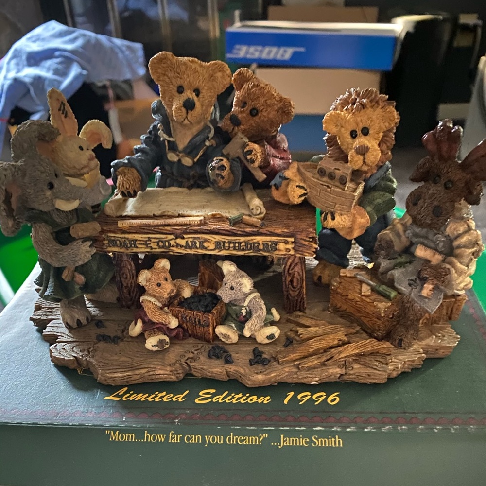 🆕 Boyd’s Bears & Friends Limited edition 1996